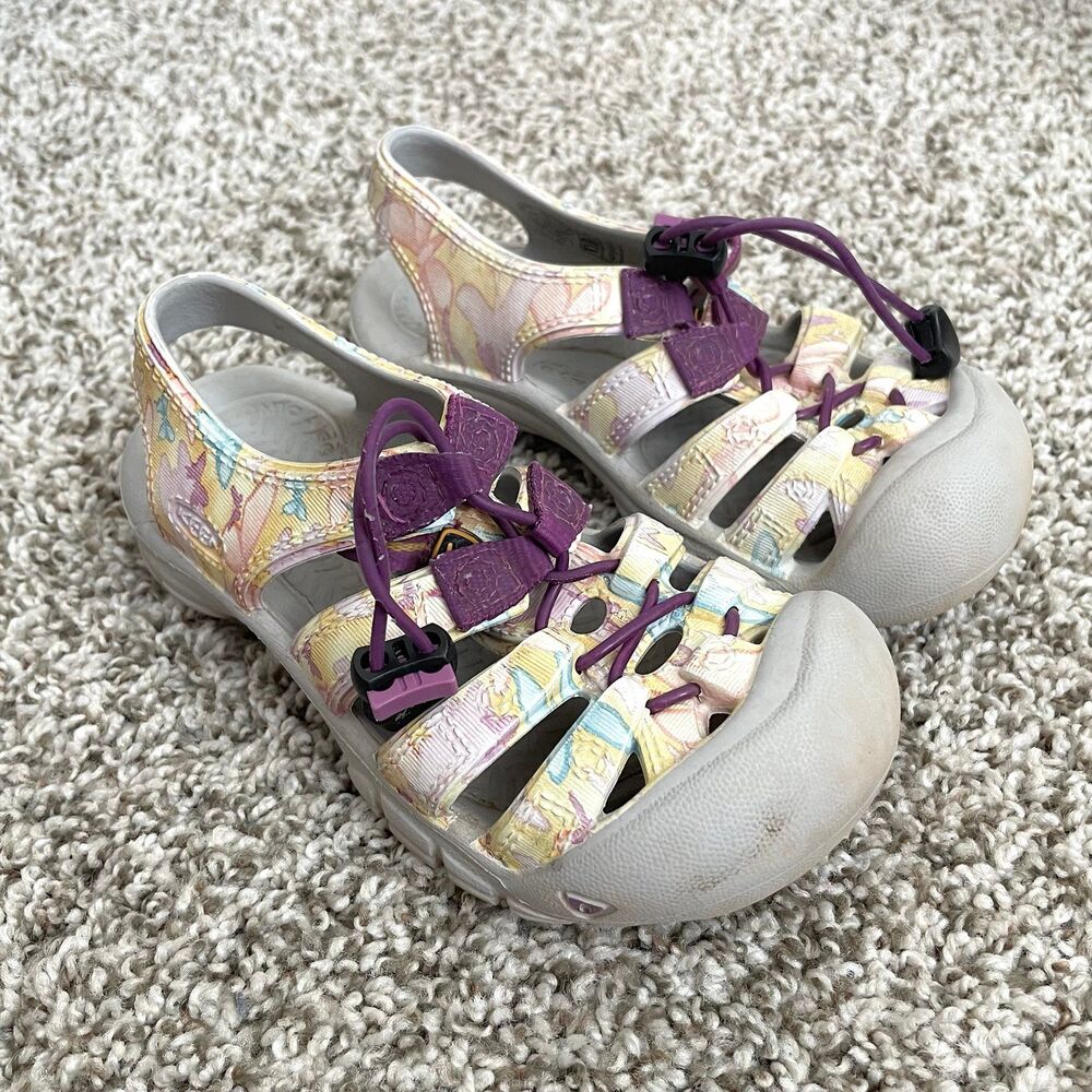 Size 11 / Girls KEEN Sandals